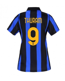 Inter Milan Marcus Thuram #9 Maglia Gara Casa Repliche 2026-27 Donna Maniche Corte Inter Milan Marcus Thuram #9 Maglia Gara Casa Repliche 2026-27 Donna Maniche Corte